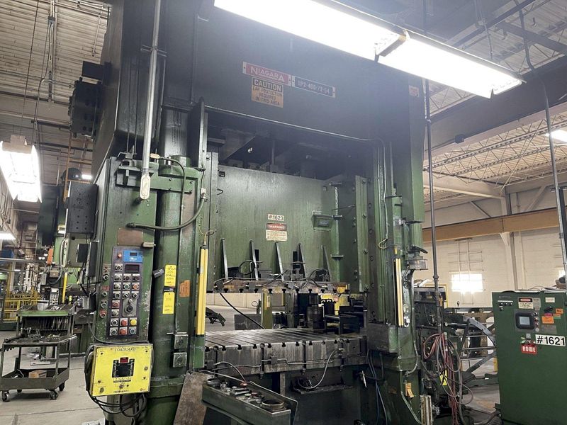 400 ton Niagara BP2-400-72-54 Used Straight Side Mechanical Metal Stamping Press For Sale, Year