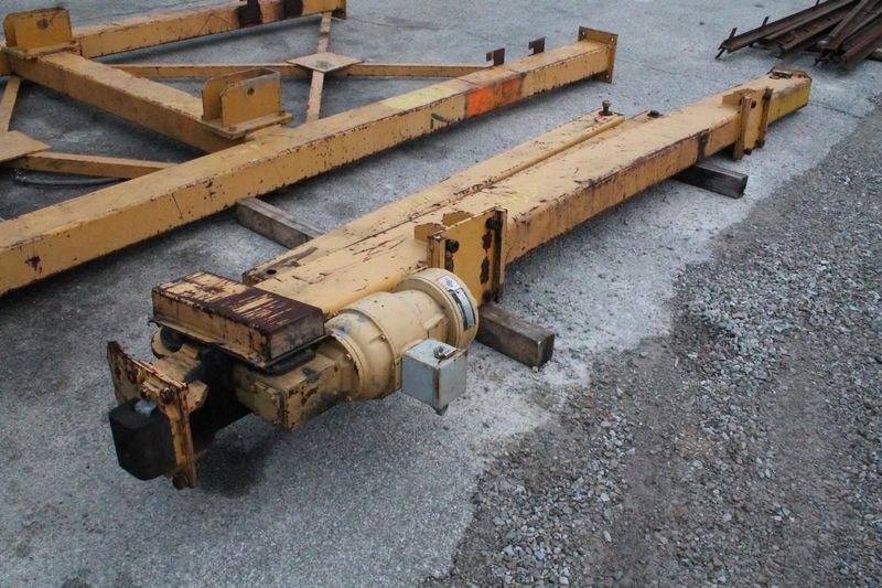 2 TON X 22' MILWAUKEE SINGLE LEG GANTRY CRANE: STOCK # 65761