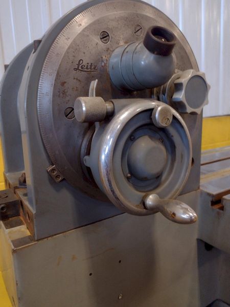 LEITZ OTICAL DIVIDING HEAD WITH TAILSTOCK, BED & STAND: STOCK 17369