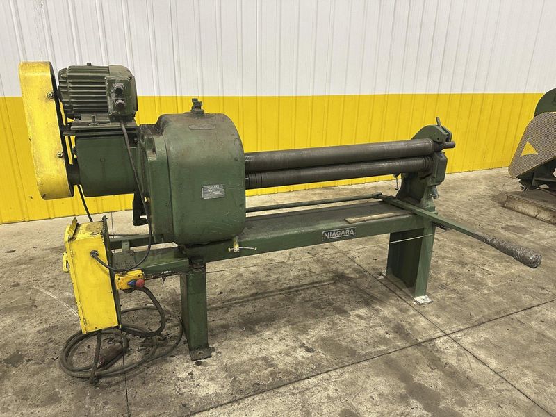 48" X 12 GA NIAGARA MODEL #351 POWERED PLATE BENDING ROLL: STOCK #22359