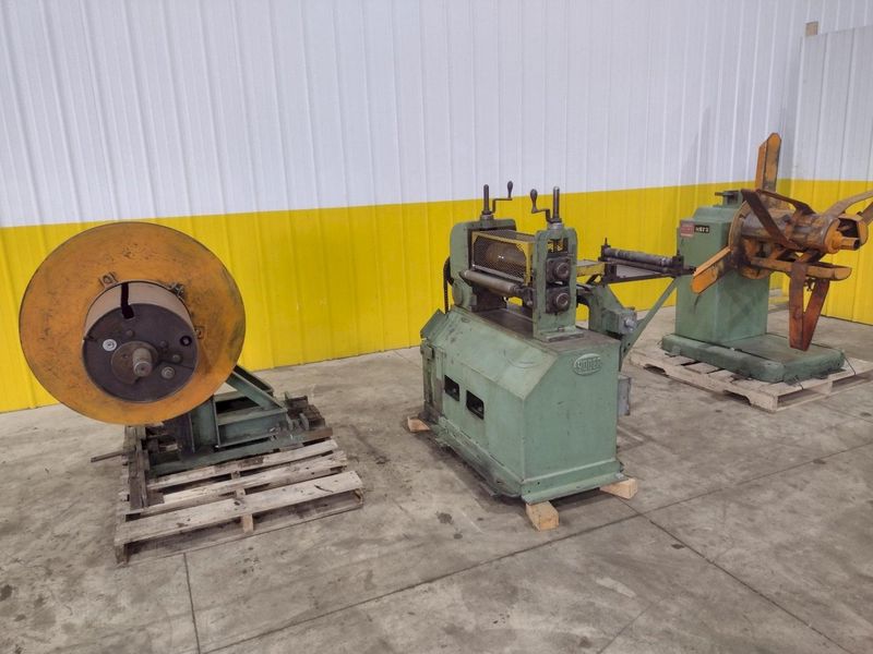 18" WIDE X 2,500 LBS YODER MODEL #M2 PULL THROUGH SLITTING LINE, INCLUDES UNCOILER, SLITTER & RE