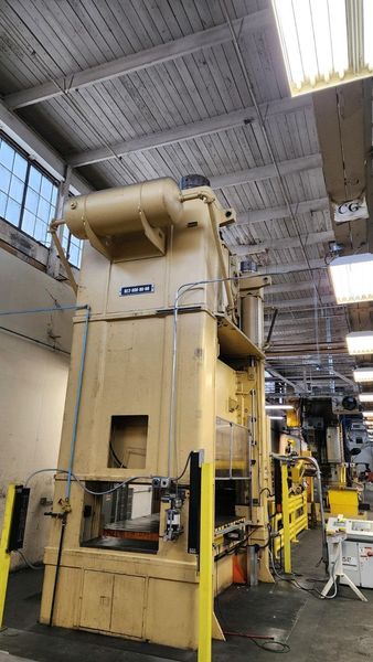 800 ton Niagara Model# SE2-800-96-60, Straight Side Mechanical Metal Stamping Press For Sale, Re