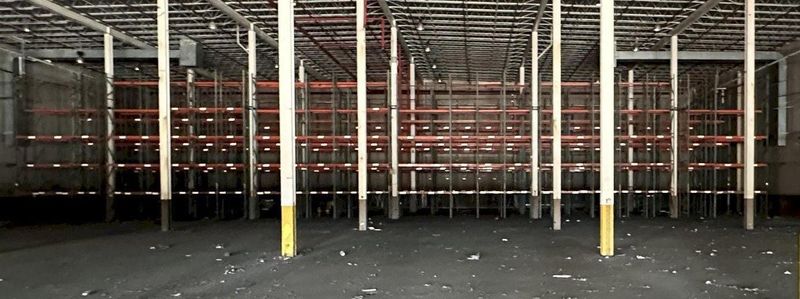 28" DEEP X 20' HIGH PALLET RACKING: CONSISTING OF 131 UPRIGHTS, 339 X 108" BEAMS, 508 X 54" BEAM