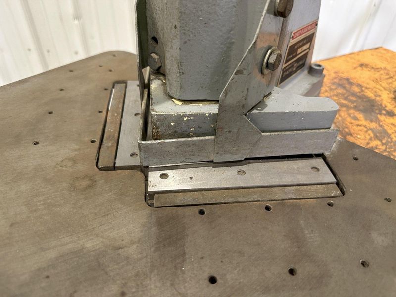 6" X 6" X 16 GA DIACRO HAND NOTCHER: STOCK #77075