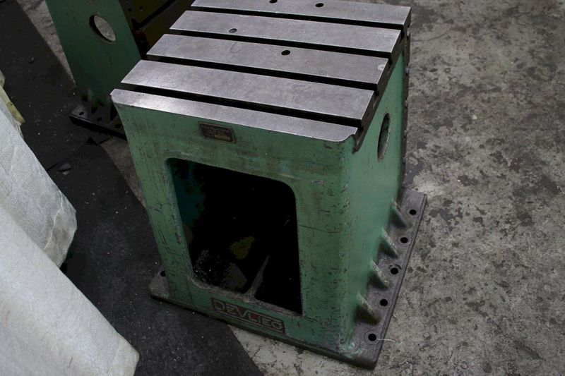 1 SET OF DEVLIEG 20-1/2" X 25" T SLOTTED ANGLE PLATES: STOCK #75545