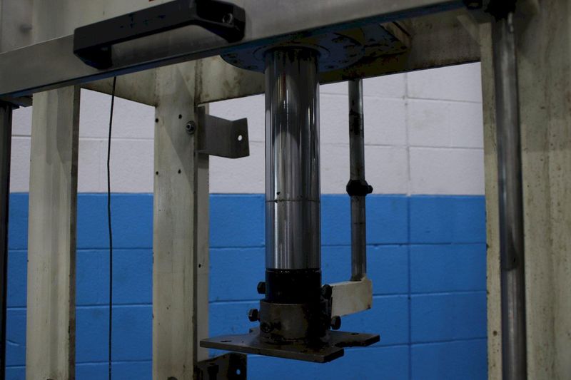 30 TON SEACREST HYDRAULIC H FRAME PRESS: STOCK #74182