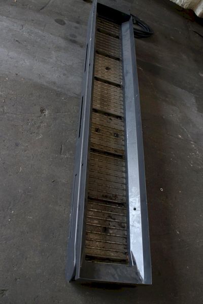 9" X 48" SHINJIN MT TECH INCLINDED CHIP CONVEYOR: STOCK #75472