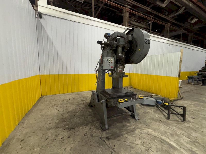 60 TON L&J OBI  STAMPING PRESS 6" STROKE: STOCK #23243