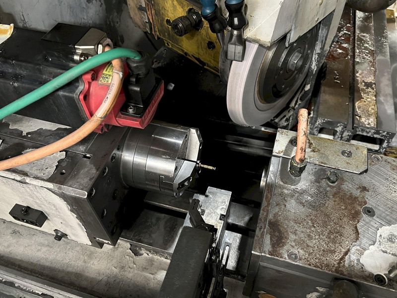 Studer S20 CNC Plain Cylindrical Grinder with Combination Plain/Angle Wheel Head.