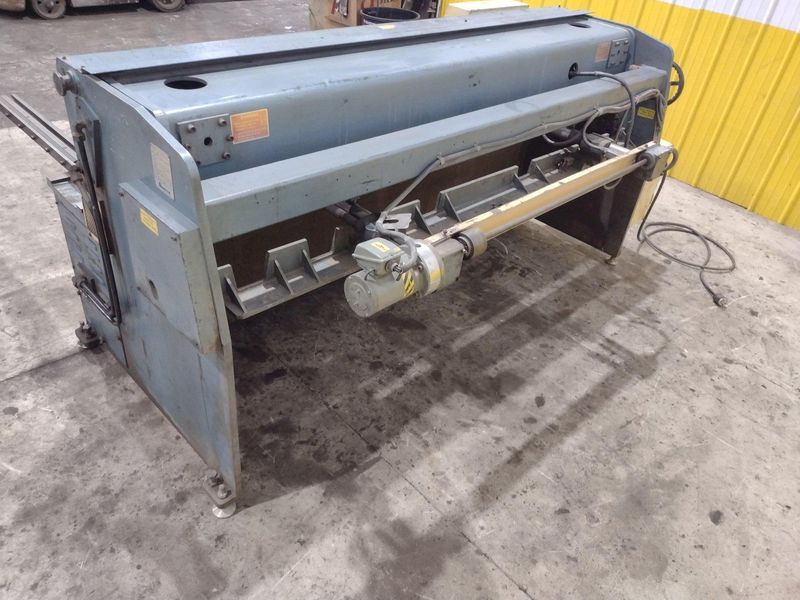 8' X 11 GAUGE AMADA MODEL #S-2532 HYDRAULIC POWER SHEAR WITH BACK GAUGE: STOCK #23421