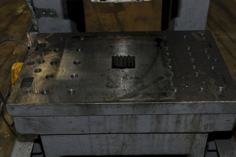 40 TON ROUSSELLE OBI PRESS