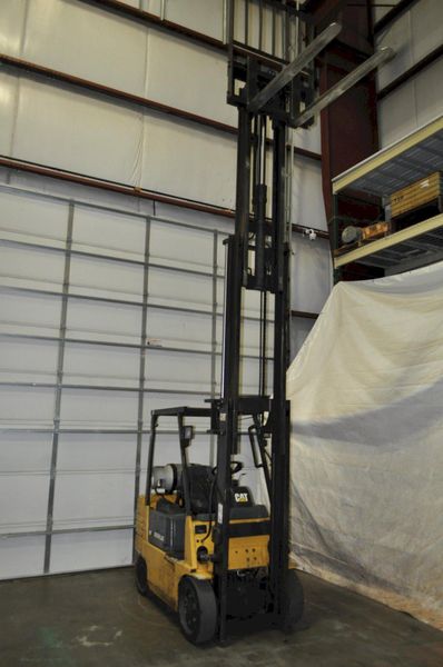 4700 LB Caterpillar LP Forklift