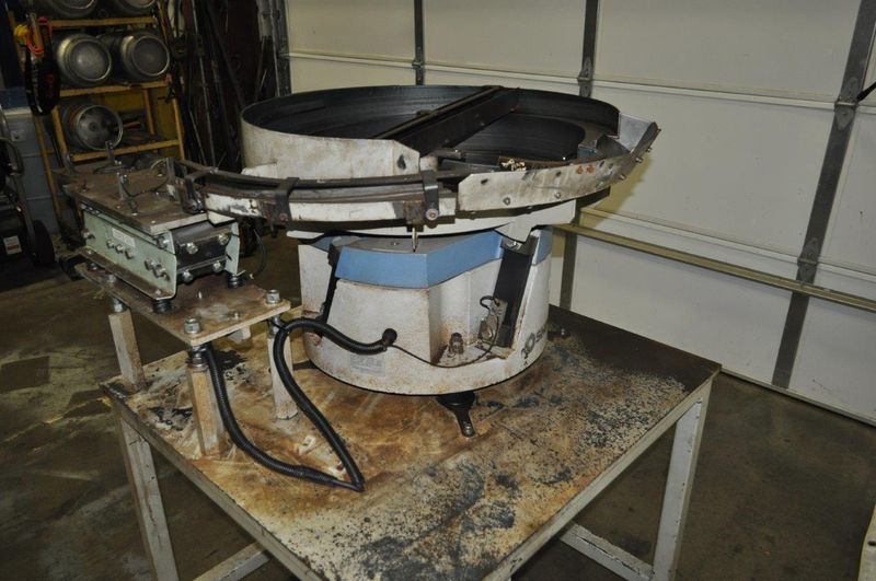 30" Shinko Vibratory Bowl Feeder