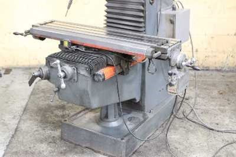 3 HP LAGUN VERTICAL MILL