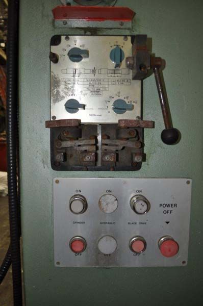 40" DAKE AND JOHNSON VERTICAL BAND SAW
