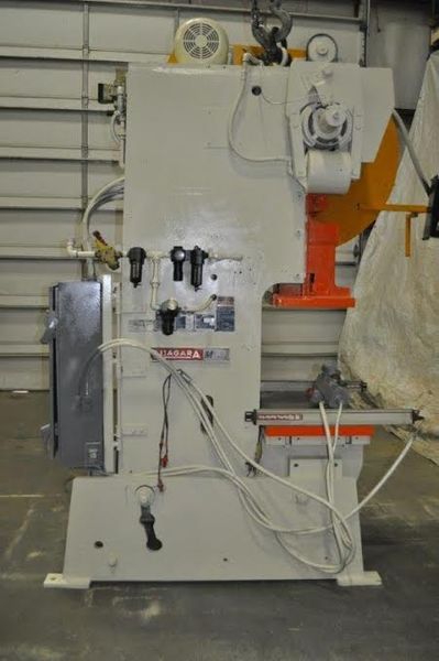 60 TON NIAGARA OBI PRESS