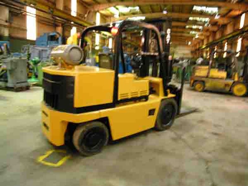12,500 CAT FORKLIFT