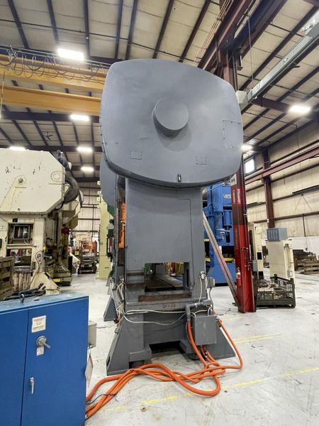 400 ton Bliss SC2-400-84-48 Used Straight Side Double Crank Mechanical Metal Stamping Press, Yea