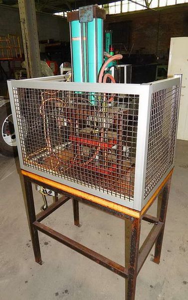 4 TON TOX PRESSOTECHNIK
