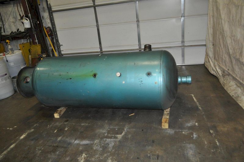 375 GALLON AIR RECIEVER TANK