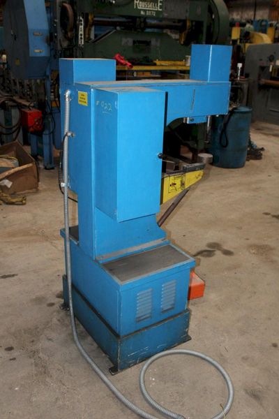 6 TON HAEGER HP6-C HARDWARE INSERTION PRESS, 8" STROKE, 18" THROAT