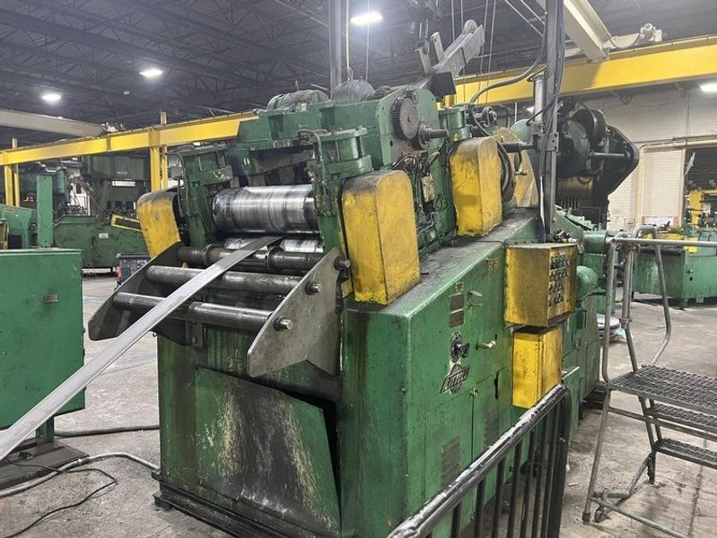 25000 LB X 24" X .250" COIL CRADLE STRAIGHTENER