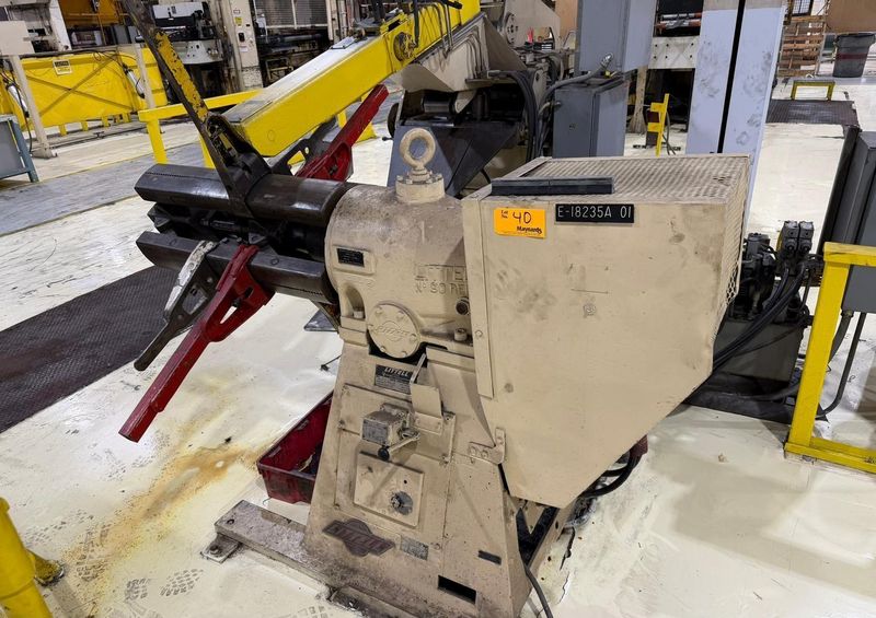 10,000 LB X 12" X .125" LITTELL UNCOILER AND STRAIGHTENER