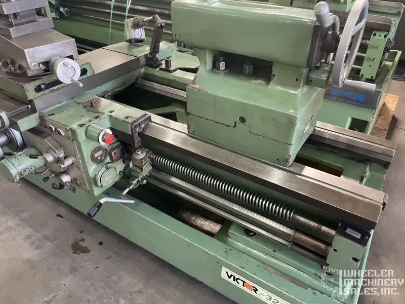 VICTOR 32160HD Heavy Duty Engine Lathe #8288