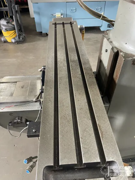 BRIDGEPORT EZ TRAK MANUAL TOOLROOM MILLING MACHNE (No Control) 9" X 48" #8342