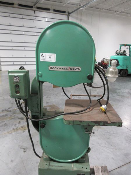 Rockwell/Delta 28-380, 14" Wood and Metal Cutting Vertical Bandsaw- Auction Item