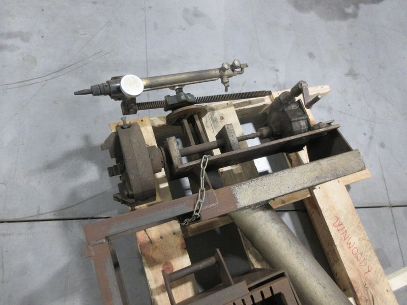 Pedestal Mount, Manual Rotary Cutting Torch, with Smith's Adjustable Mount Oxy/Acetylene Torch- Auction Item