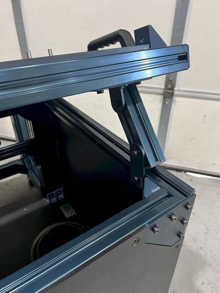 2018 UNIVERSAL ROBOTS UR10 Cobot - Dual Chuck Grippers, Flexible Loading System
