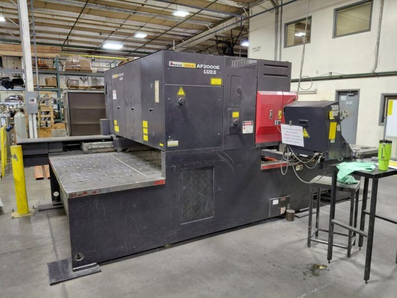 Amada Lasmac LC2415 Alpha4NT 2000 W Co2 Laser