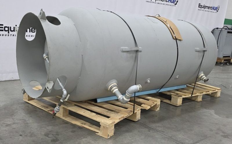240 Gallon Vertical Air Receiver Handling Compressed Tank