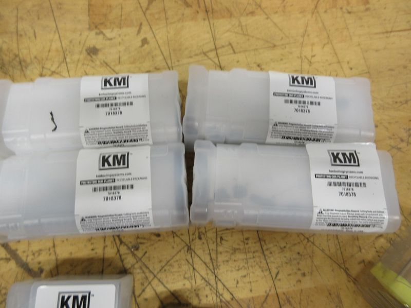 Kennametal KM Tooling Systems (5) 7018378 3/4" Holders and (5) 7018376 Quick Change Inserted Turning Heads **Most New In Packages**- Auction Item