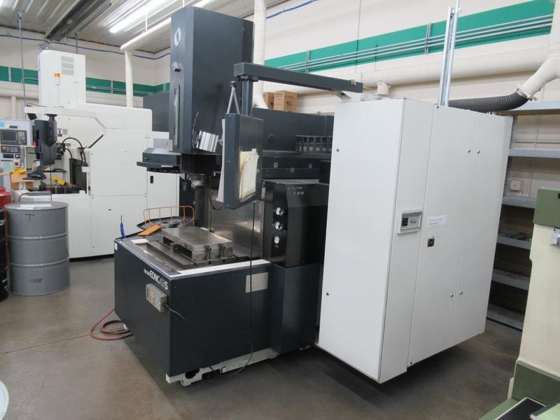 Makino EDNC-43S-A16MR CNC Sinker EDM, Makino MGF2 CNC Control, 16 ATC, C-Axis, 60 Amp, MR Head- Auction Item