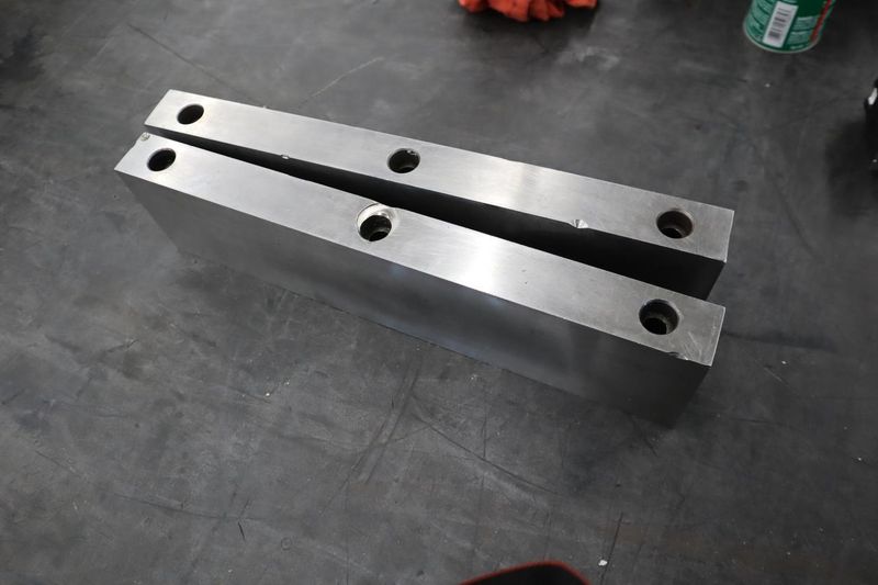 Precision Parallels 16.25" x 1.5" x 4"H (2)- Auction Item