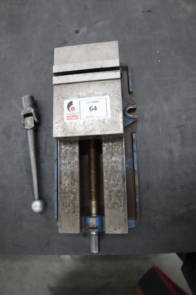 Kurt D-688 6" Machine Vise, Steel Jaws, Handle- Auction Item