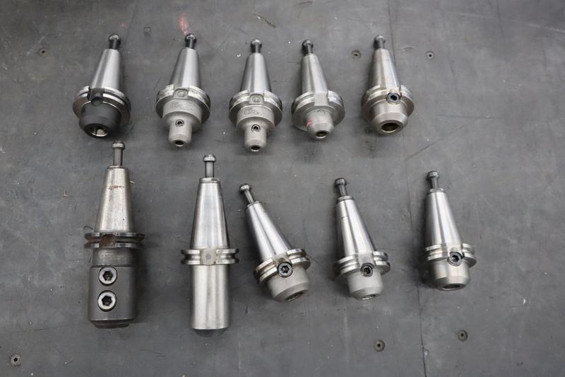 CT40 Taper Tool Holders: (10) End Mill Holders- Auction Item