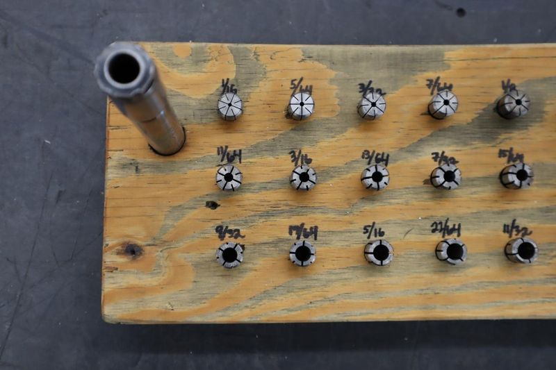 DA200 Collets with 3/4" Shank Holder, Divider Board- Auction Item