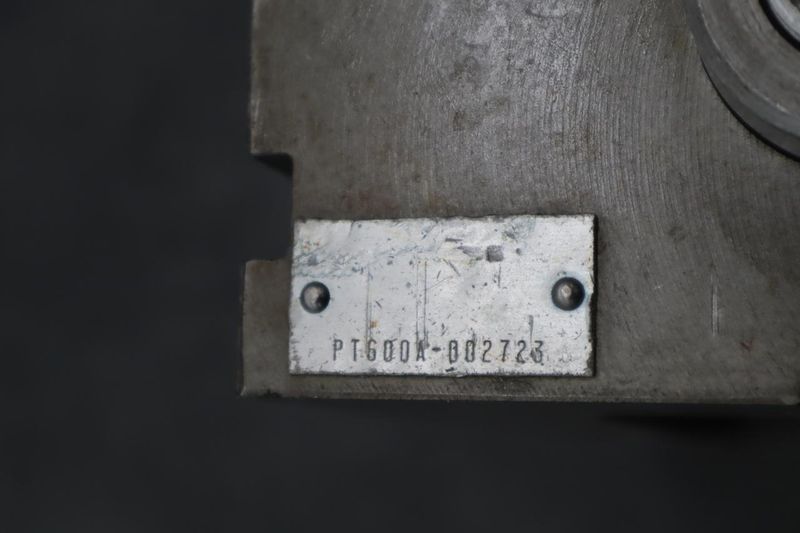 Kurt II PT600 6" Machine Vise, Horizontal-Vertical Mounting, Steel Jaws, Handle- Auction Item