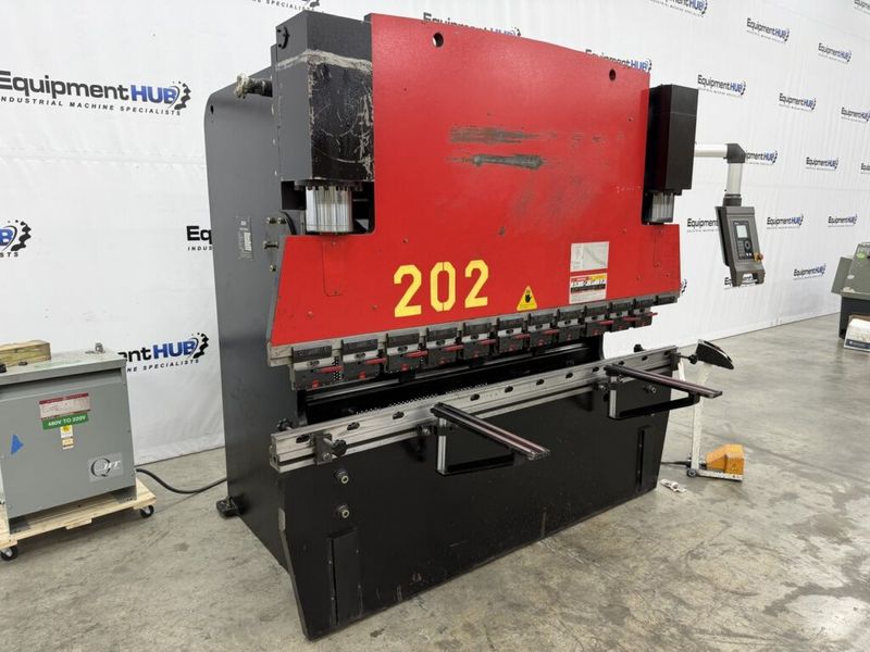 ADH WC67E-80T/2500 90 Ton x 98″ CNC Press Brake (2016)