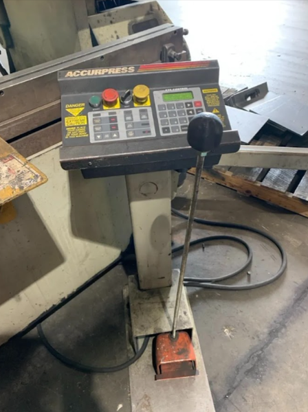 1999 Accurpress 71308 Press Brake (#6059)