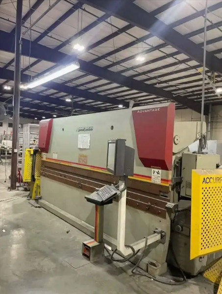 2006 Accurpress 713014 Press Brake (#6055)