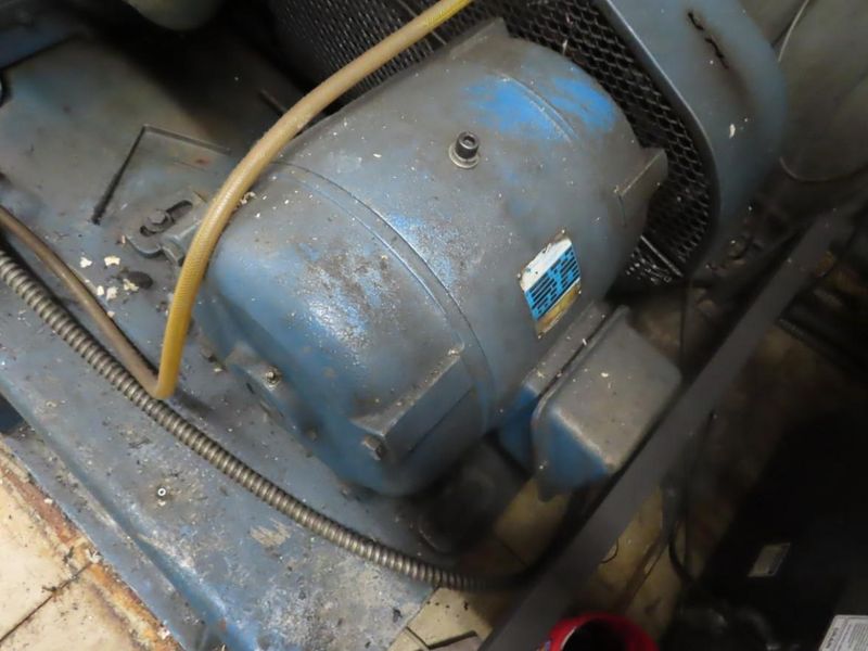 Quincy Model 5120 25 HP Piston Type Air Compressor with Air Cooler- Auction Item