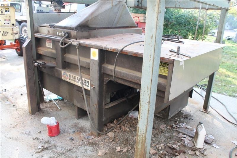 15 HP MARATHON BALER & CHIP COLLECTION SYSTEM: STOCK #61739