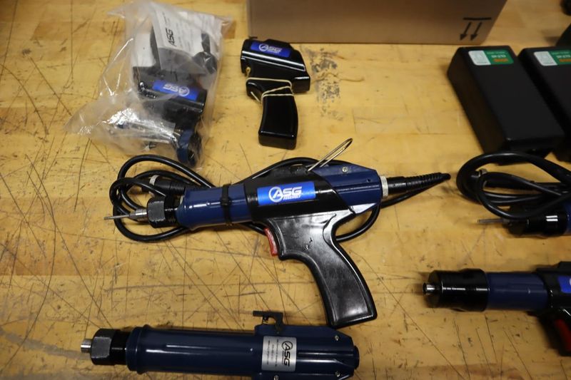 Used ASG Electric Torque Wrenches with H10S Power Units (4), and (1) Sumake Unit- Auction Item