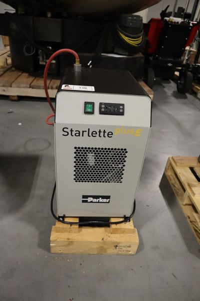 Parker Starlette Plus E SPS010 Refrigerant Air Dryer, Single Phase, R135A Refrigerant- Auction Item