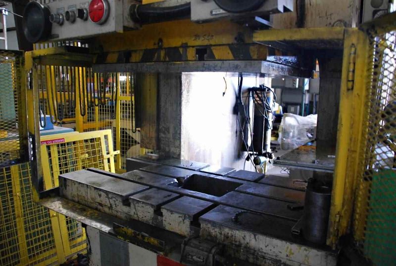165 Ton x 5.11" AIDA Mechanical Press