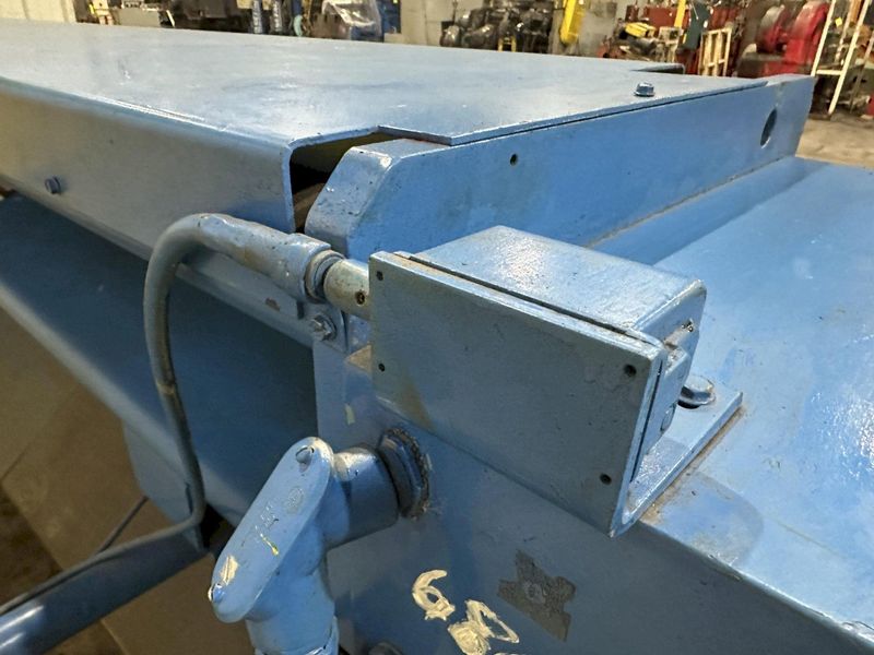 10' X 10 GAUGE NIAGARA MODEL #SPARTAN SP10-10 HYDRAULIC SHEAR: STOCK #22633
